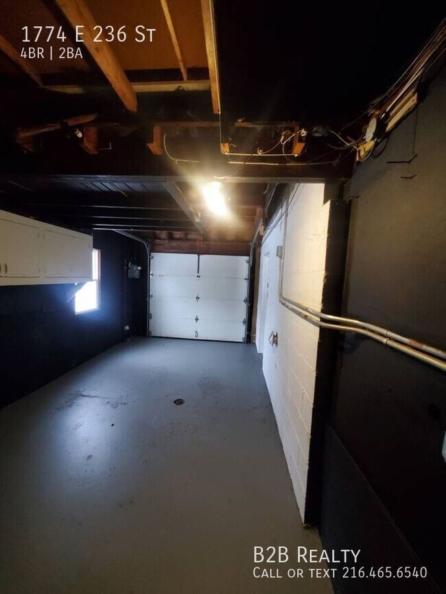 Building Photo - 1774 E 236th St