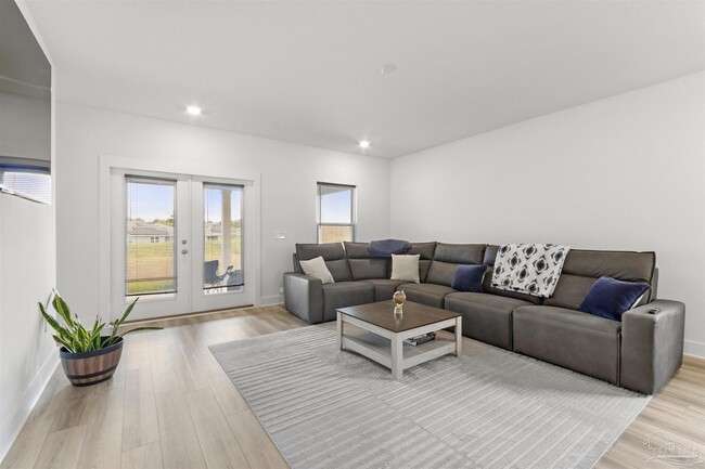 Building Photo - 6672 Paso Fino Dr