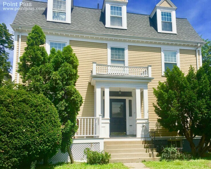 Building Photo - 27 Hammond St