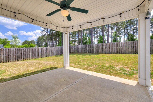 Building Photo - Canterbury Farms Beautiful Home