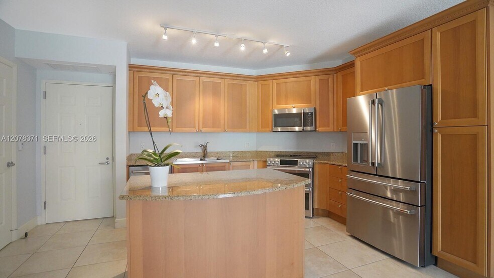 Building Photo - 55 Merrick Way