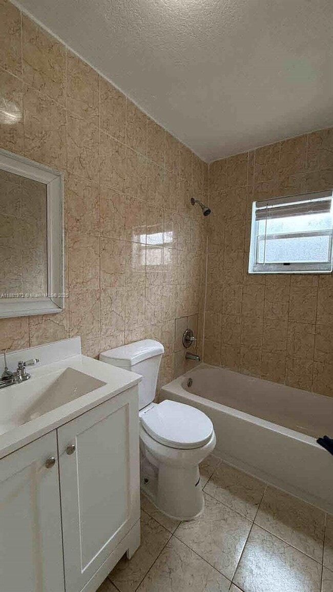 Building Photo - 6473 SW 19th St