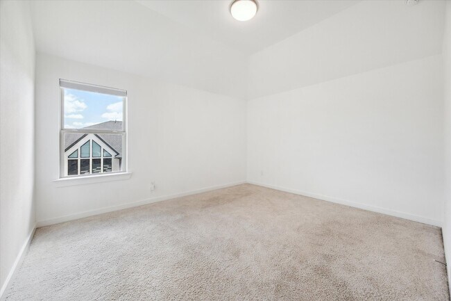 Building Photo - 29031 Hauter Wy