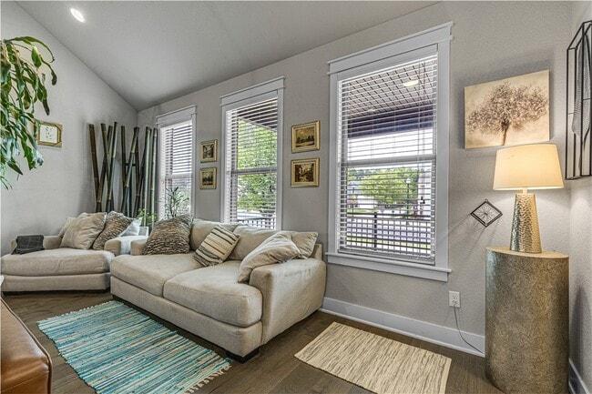 Building Photo - 2630 E Bayside Xing