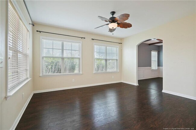 Building Photo - 415 Highgrove Dr