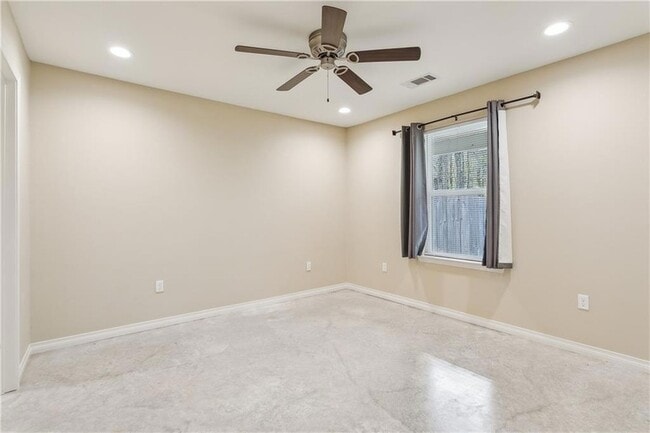 Building Photo - 72198 Formosa Dr