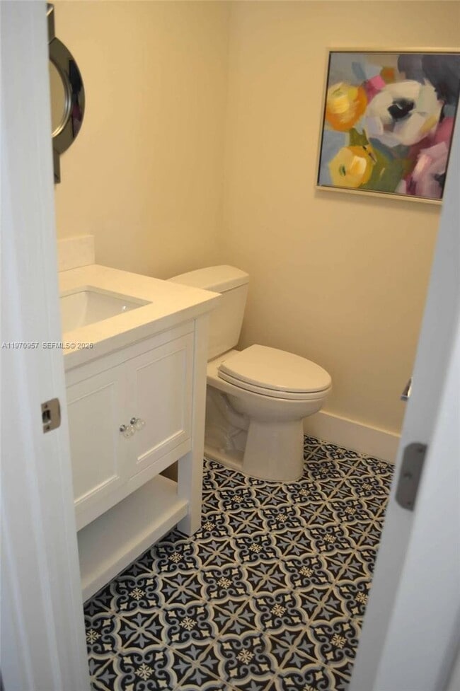 Building Photo - 4708 SW 67th Ave