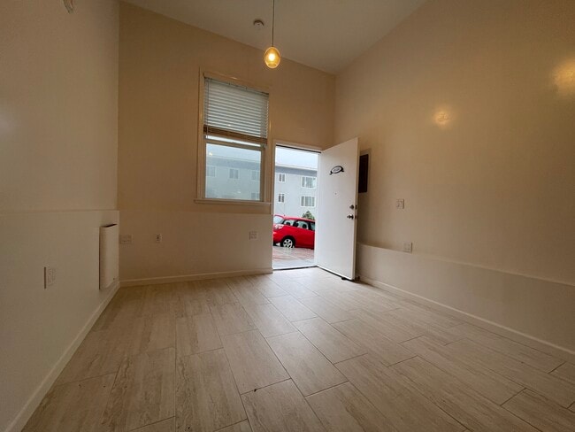 Building Photo - 4646 Balboa St