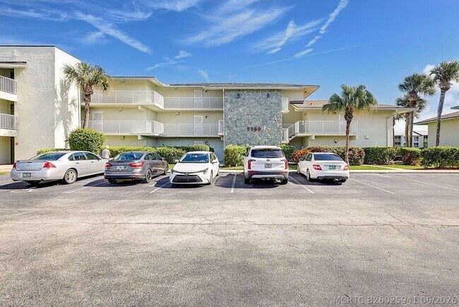 Building Photo - 2400 S Ocean Dr