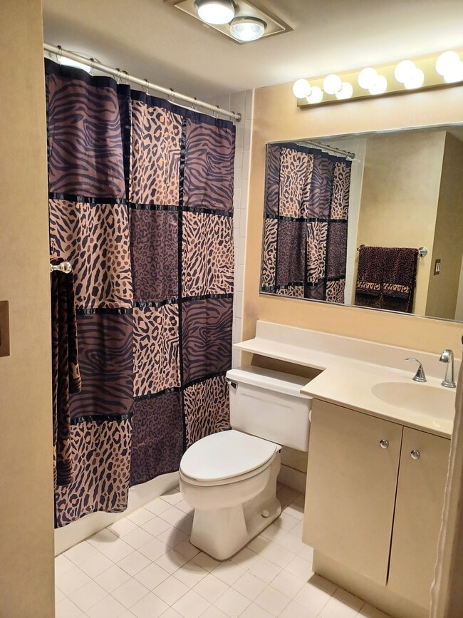 Building Photo - 1537 Oyster Catcher Pt