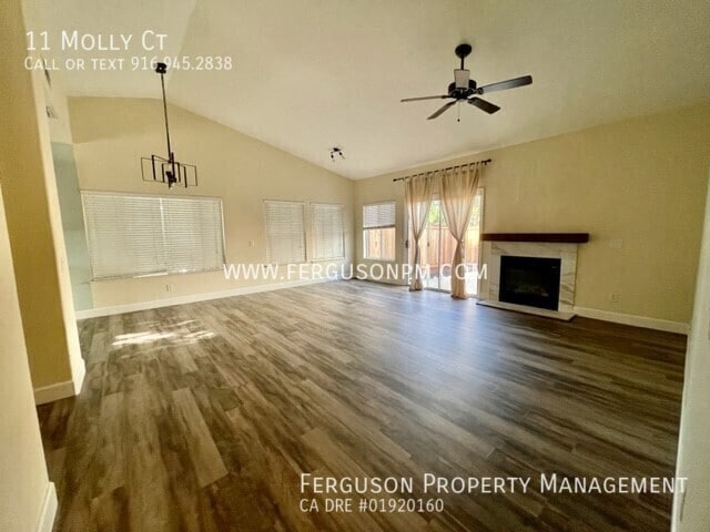 Building Photo - 11 Molly Ct