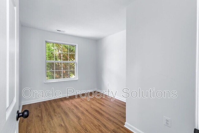 Building Photo - 9005 Constant Course