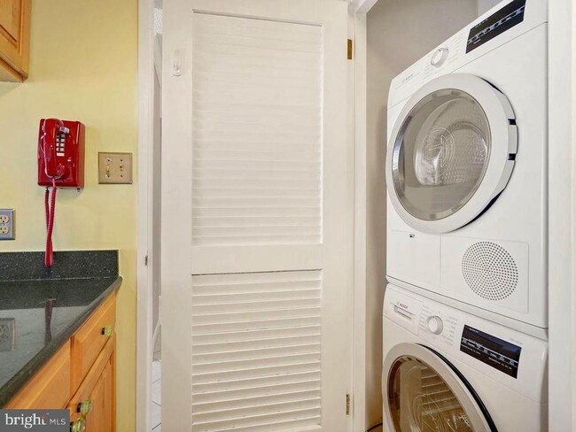 Building Photo - 2555 Pennsylvania Ave NW