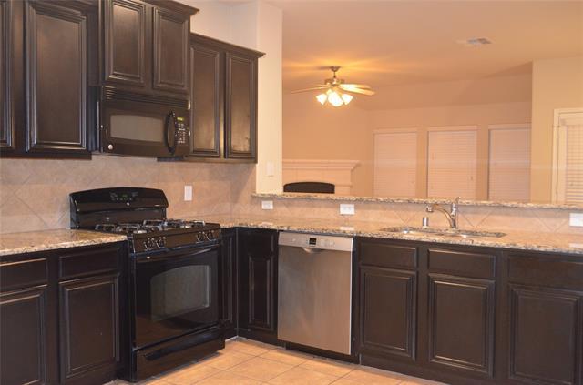 Building Photo - 9604 Sleepy Hollow Dr