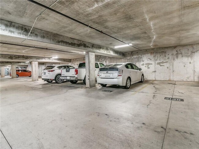 Building Photo - 1 NE 2nd St