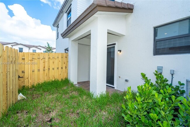 Building Photo - 270 SW 159th Pl