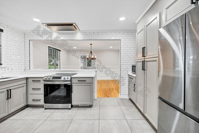 Building Photo - Downtown Columbia