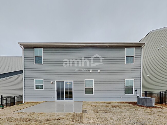 Building Photo - 5049 Twin River Dr