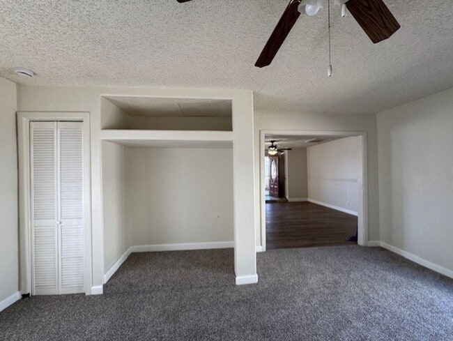 Building Photo - 4BR plus Bonus Room, 4 BA incls  Fully Furnished Casita, Garage, Colorado River!!