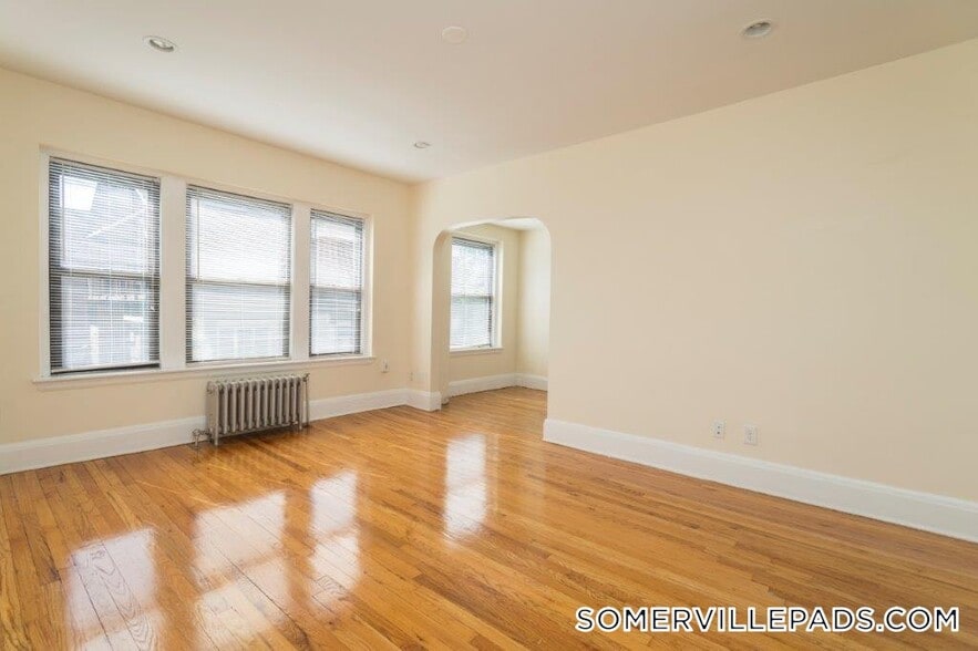 Building Photo - 123 Highland Ave