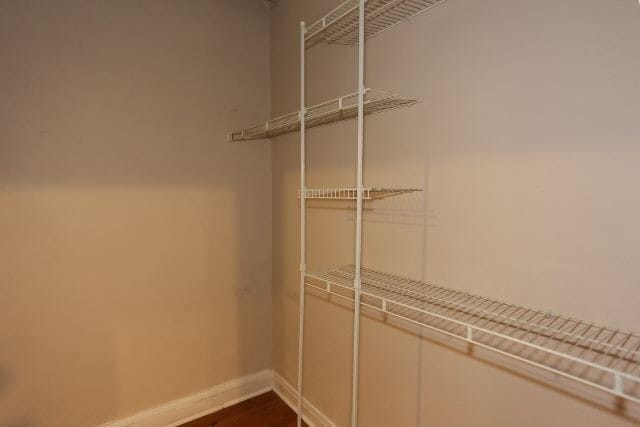 Building Photo - 2832 N Burling St