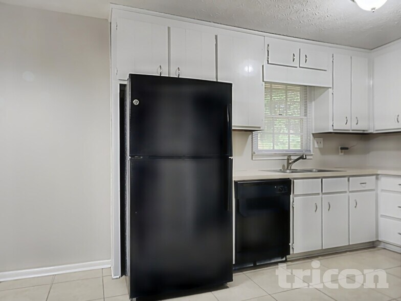 Building Photo - 3959 Grove Trail