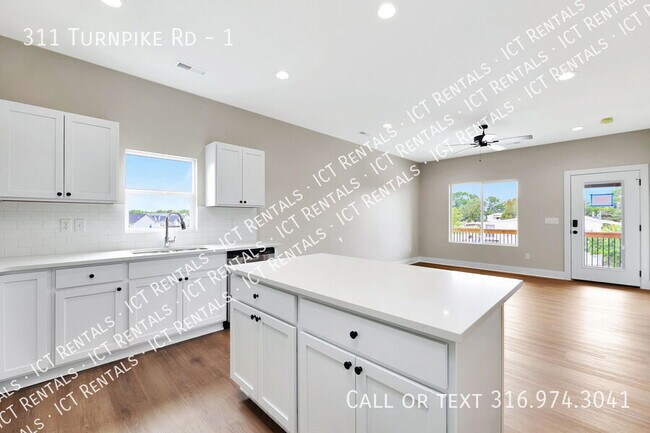 Building Photo - 311 Turnpike Rd