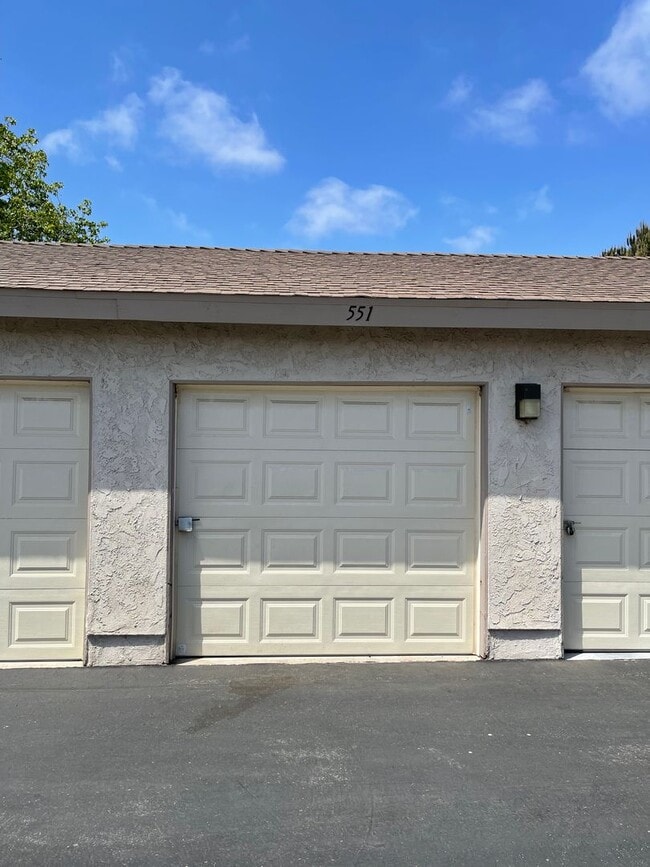 Building Photo - Orchard Lane Condo for Rent near the 101 F...