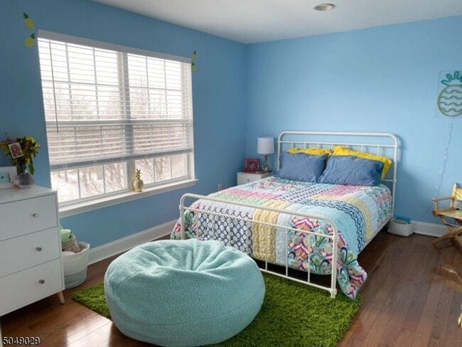 Building Photo - 4 Cummington Ln