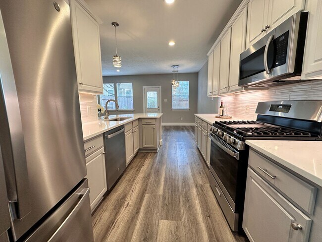 Building Photo - 46 Summer Haze Cir