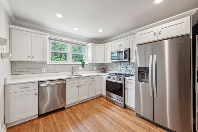 Building Photo - Welcome Home!