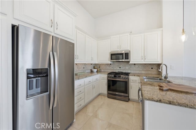 Building Photo - 35 Costa Brava