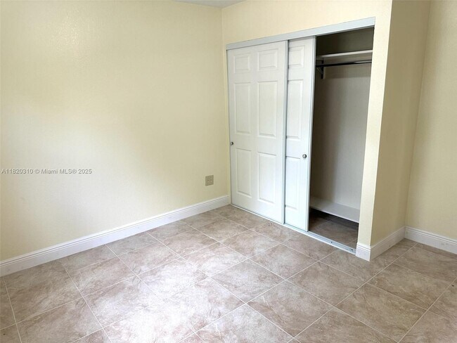 Building Photo - 17625 SW 160th Ave