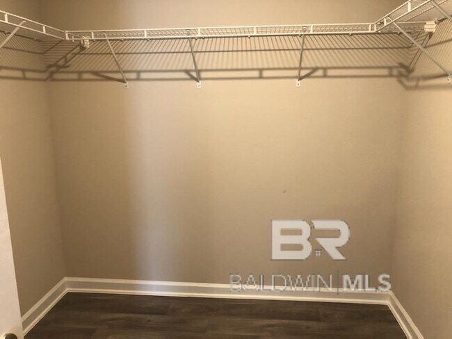 Building Photo - 10449 Ruffian Rte