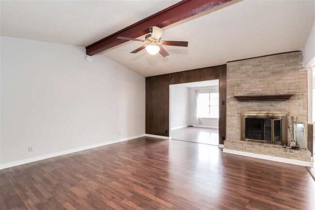 Building Photo - 4700 Franklin Park Dr