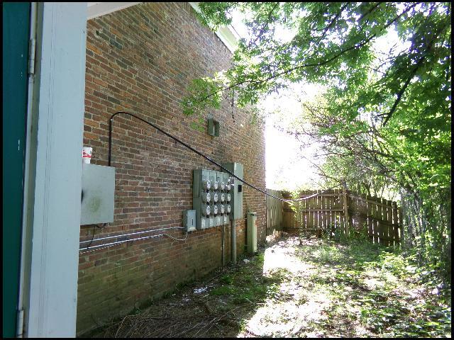 Building Photo - 101 Ellis Dr