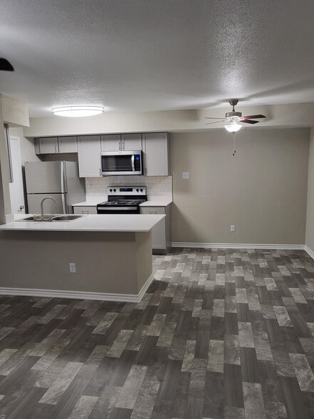 Building Photo - Park at Leblanc