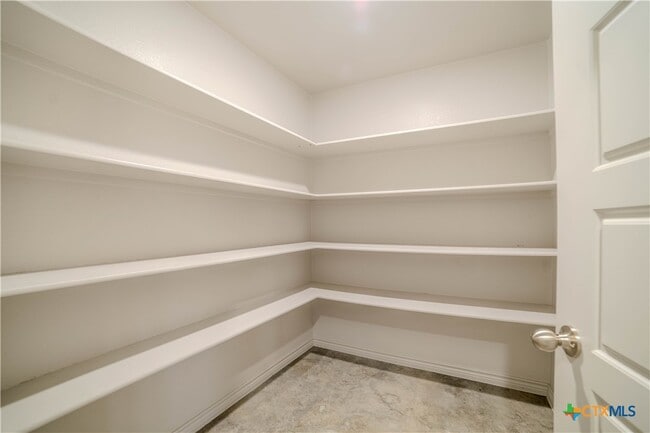 Building Photo - 770 Freedom Cir