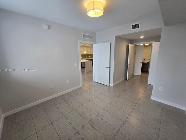 Building Photo - 117 SW 10th St