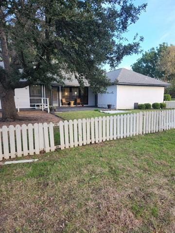 Primary Photo - 16235 Red Wood Cir N