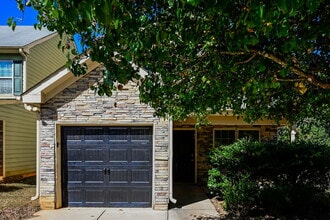 Building Photo - 1053 Wedgewood Ct NE