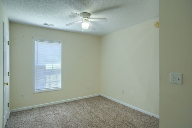 Building Photo - 607 Riva Ridge Rd