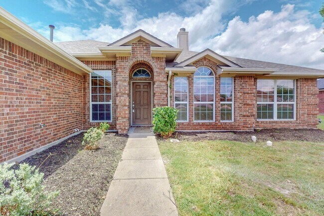 Building Photo - Charming Rockwall Home on Spacious Lot