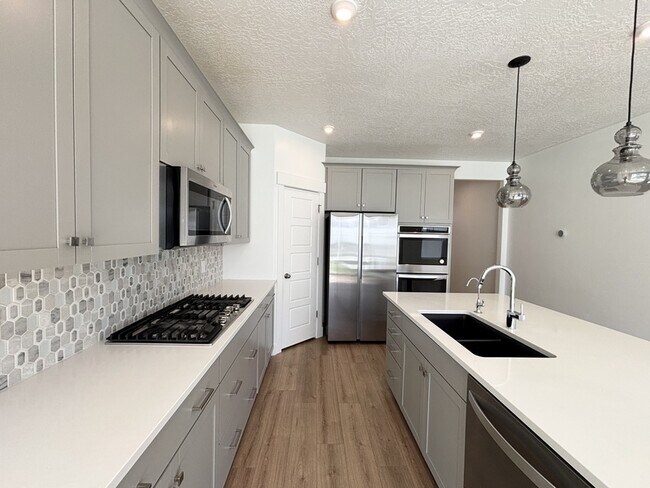 Building Photo - 6086 W Esker Terrace Ln
