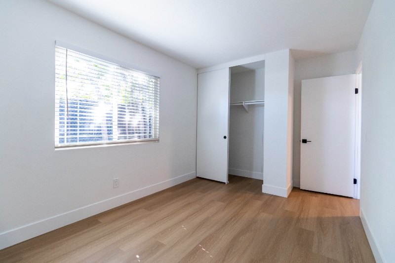 Building Photo - 10766 Parkdale Ave