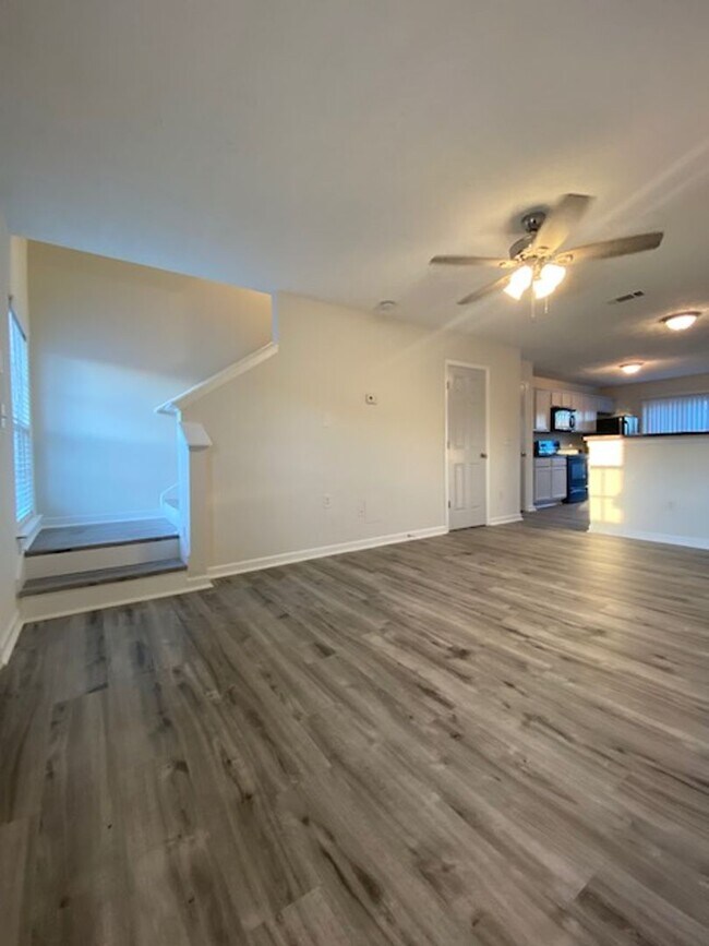 Building Photo - 324 Stewarts Landing Cir