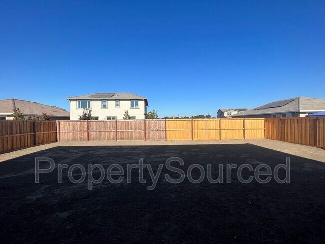 Building Photo - 1029 Pipit St