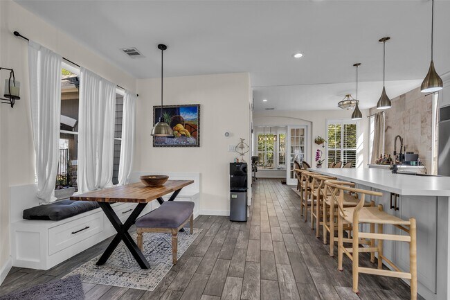 Building Photo - 55 S Bethany Bend Cir