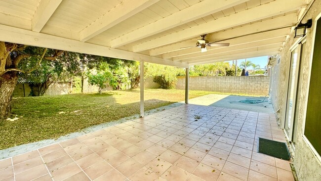 Building Photo - Beautiful Updating throughout Home!  Kitch...