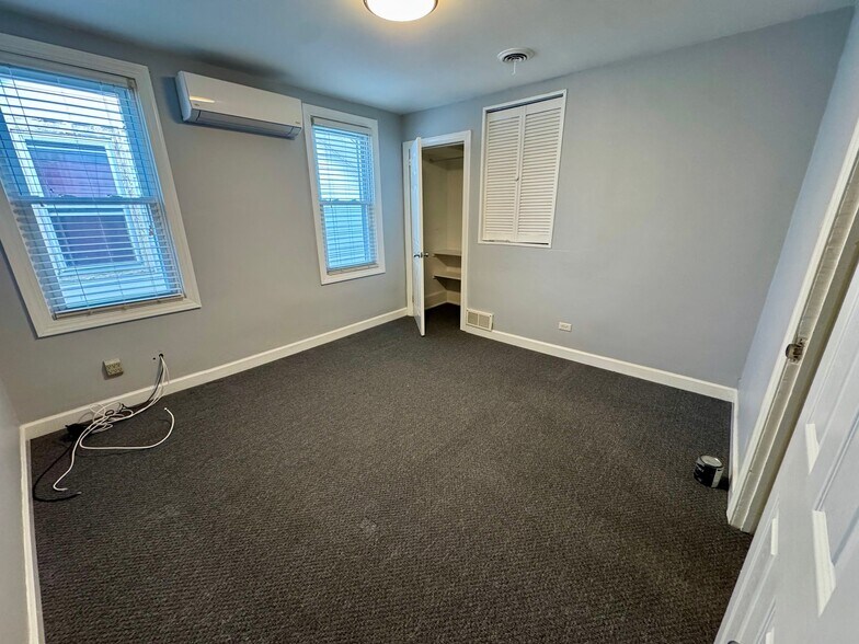 Building Photo - 216 W Dauphin St